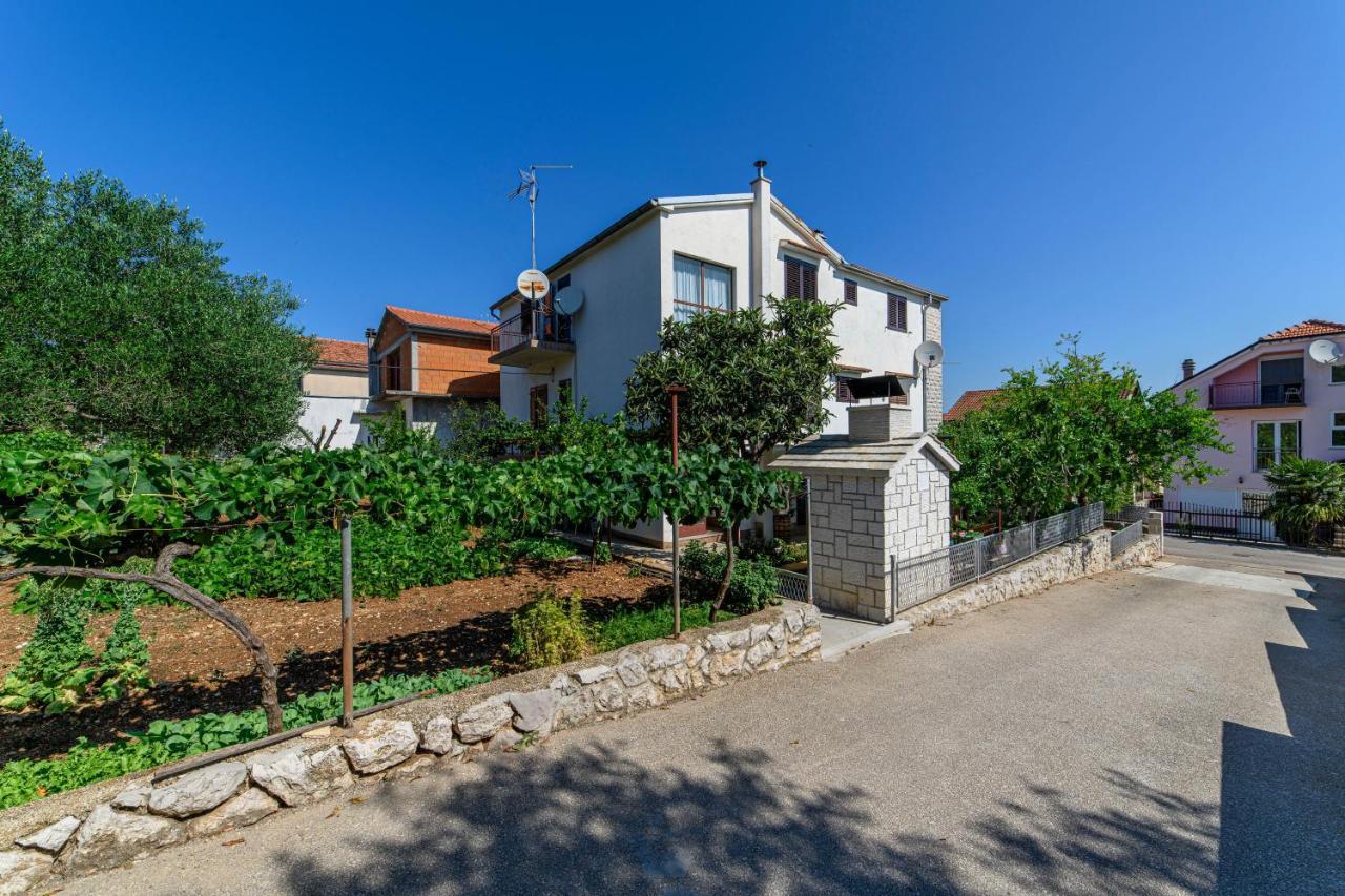 Apartman Maslina 希贝尼克 外观 照片