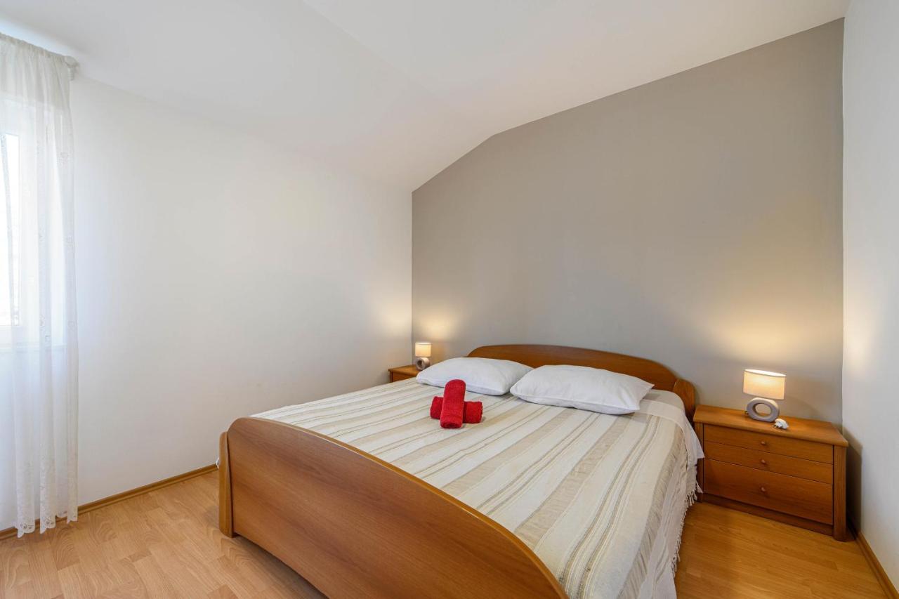 Apartman Maslina 希贝尼克 外观 照片